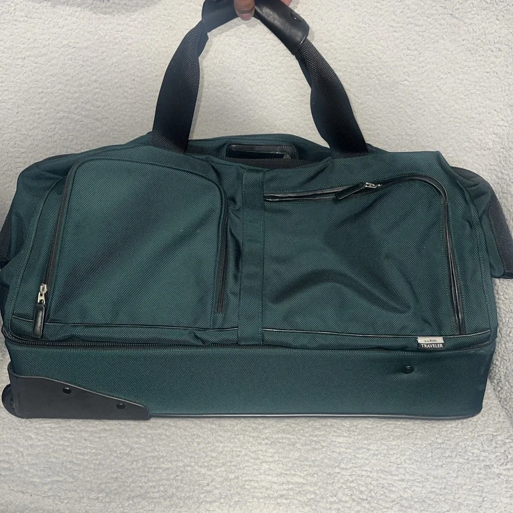 VTG LL Bean Traveler Rolling Duffle Bag Hunter Green Wheeled Suitcase Luggage